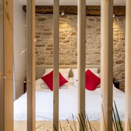 Cocon A Bulles Chic Vue Cathedrale Avec Spa-Jacuzzi Шартр Экстерьер фото