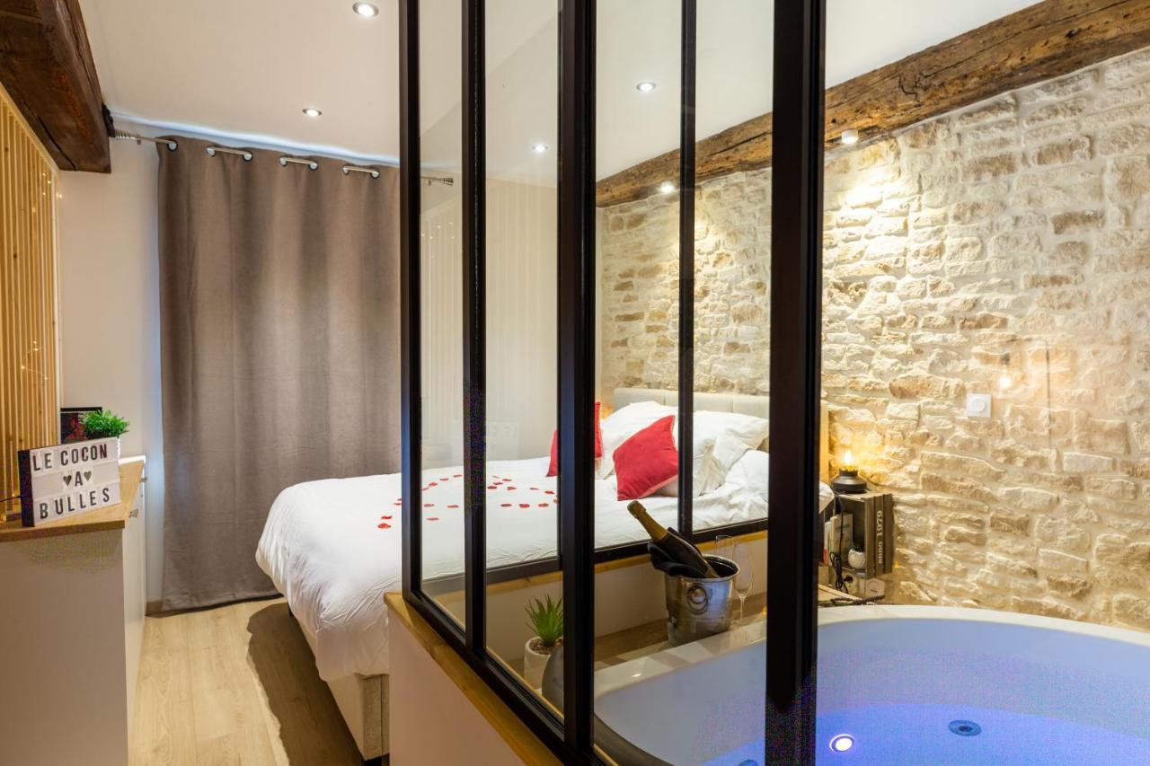 Cocon A Bulles Chic Vue Cathedrale Avec Spa-Jacuzzi Шартр Экстерьер фото